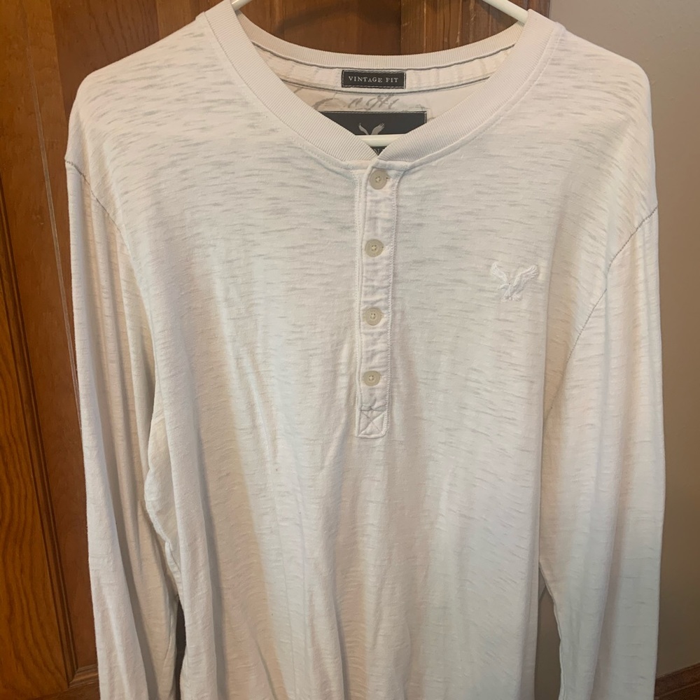 American Eagle Men’s Long Sleeve Shirt (LG)